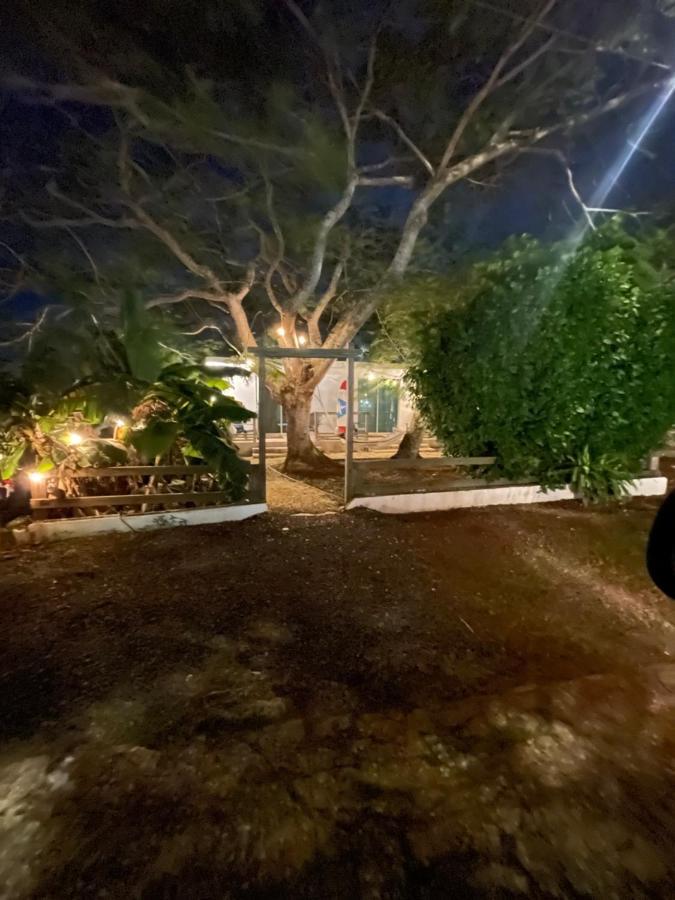 ארסיבו Las Olas Beach Apartments מראה חיצוני תמונה